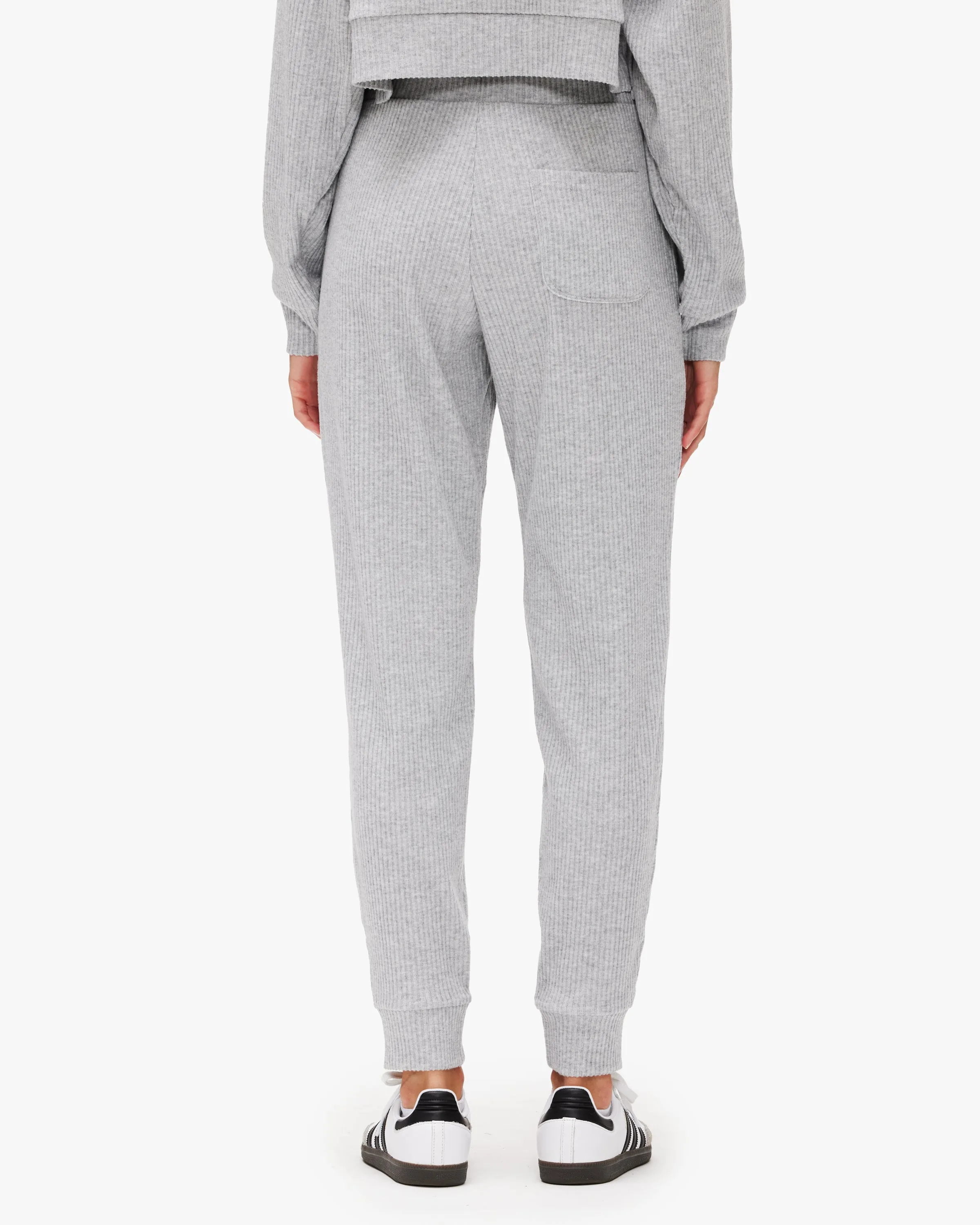 Alo Yoga Muse Sweatpant